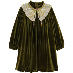 女童中国风云肩刺绣领子2025秋季新款长袖连衣裙金丝绒复古连衣裙