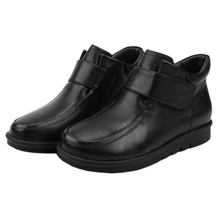 红粉知己真皮母亲鞋女2026春季新款黑色短靴加绒保暖时尚休闲靴子