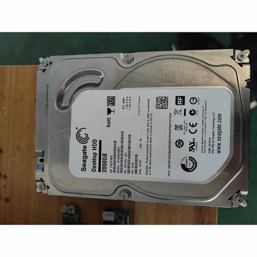 希捷2T机械硬盘，型号ST2000DM001，3.5英寸SA