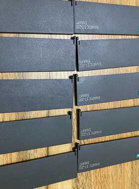F327西门子SRST30CR30盖板有点瑕疵都拍