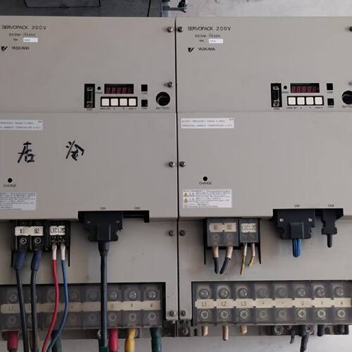 议价安川伺服驱动器SGDM-1AADA/SGDM-1EADA，11kw，不包邮
