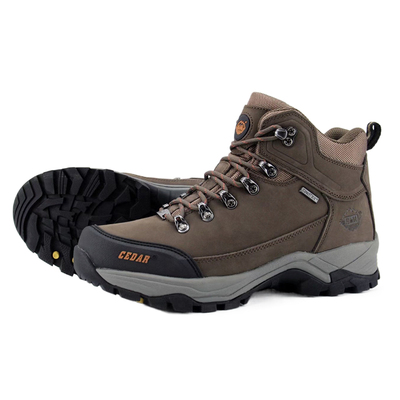 断码特价雪松户外防水高帮