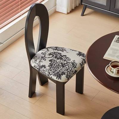 法式复古餐桌椅子实木餐椅家用北欧中古侘寂风钥匙人鱼化妆靠背椅