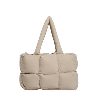 冬天包包女士韩系小众泡芙托特包2025新款女大容量通勤单肩包女