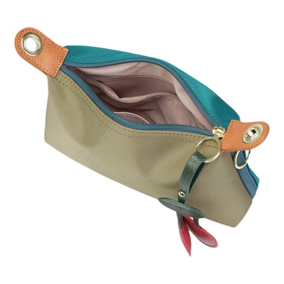 八妹单肩斜挎包时尚简约收纳