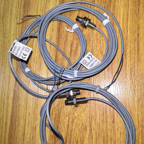 议价原装进口巴鲁夫接近开关传感器BES000W，