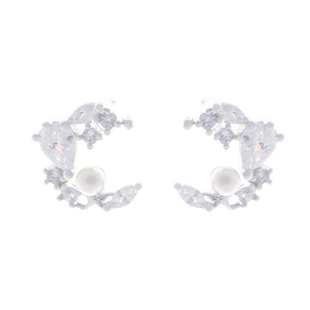 「月间童话」小巧精致蚊香盘耳夹无耳洞女月亮珍珠耳环通勤小耳钉