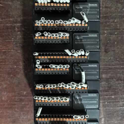 议价PLC模块，TM3DM24RG，二手拆机，实物拍摄，成