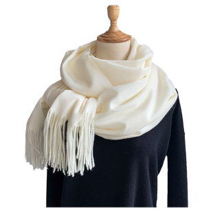 白色围巾女款2026新款冬韩系氛围感高级感纯色奶呼呼围脖百搭披肩