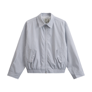 COLN选条纹吧毕竟是历经时光从未褪去的经典于是乎出现了条纹夹克