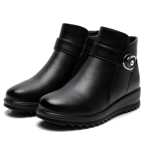 冬季妈妈棉鞋加绒防滑软底短靴