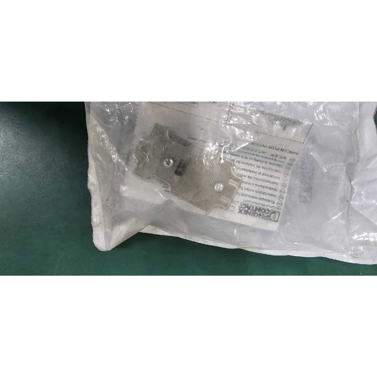 议价可维修PhoenixVCDSUB9针接头全新