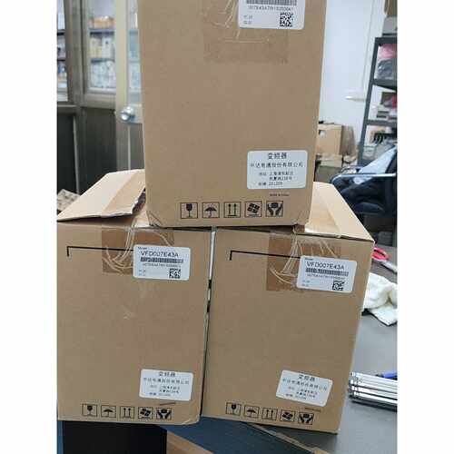 议价全新台达变频器VFD007E43A维修