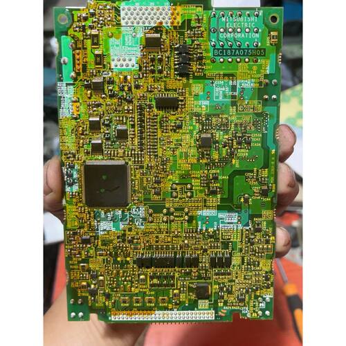议价三菱a840变频器主板a80ca800e260d报err维修