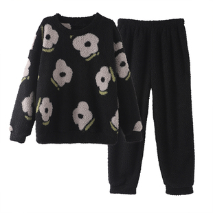 秋冬新款珊瑚绒睡衣女卡通可爱家居服女可外穿冬季休闲宽松两件套