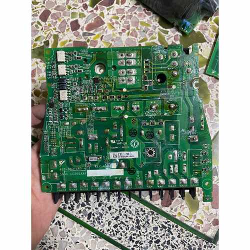 溢价-安川 SGDV-CC200AAA 7MBP100TEA060