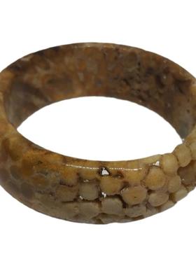 天然时尚女珊瑚玉手镯性价比高