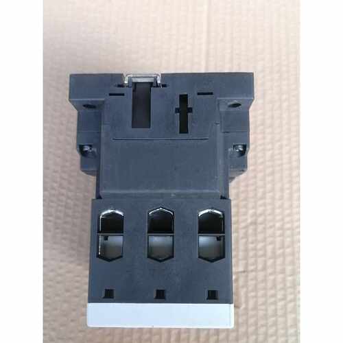 议价穆勒交流接触器DIL3AMC114A全新没用过没有包装维修