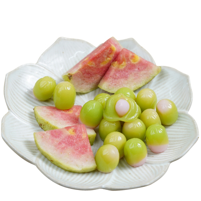 清甜粉粉红心芭乐味剥皮软糖
