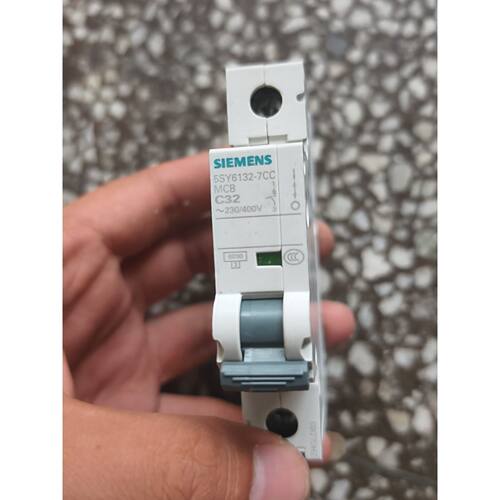 询价下单西门子5SY6132-7CC断路器，1P C32，230/4