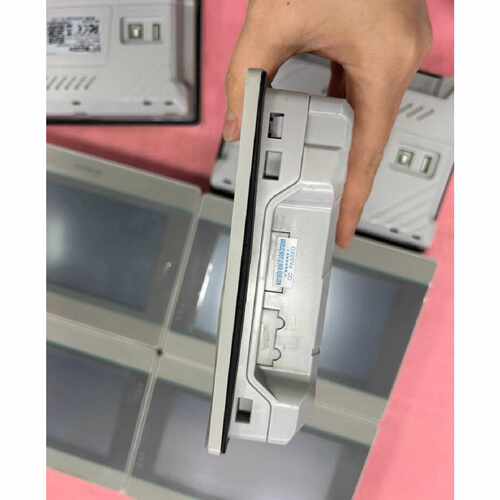 议价维控触摸屏，型号PI3070ie，7寸屏，24V供电，全新现货