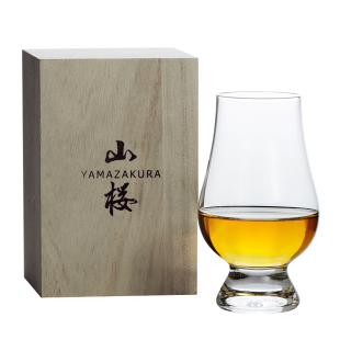 山樱正品威士忌标准杯闻香杯日式品鉴酒杯 水晶刻花专业ISO品酒杯