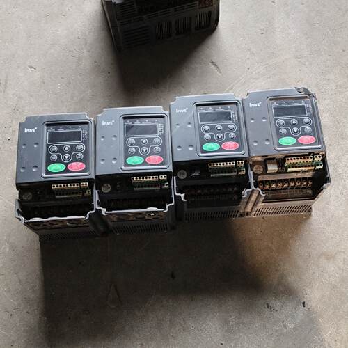 溢价-英威腾变频器,CHF100-1R5G-4，1.5kW的。其中