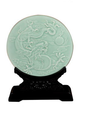 手工雕刻龙凤纹中式风陶瓷玉璧
