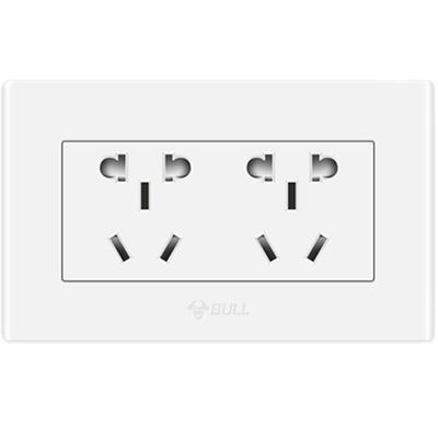 公牛旗舰多功能118型6孔六孔插座