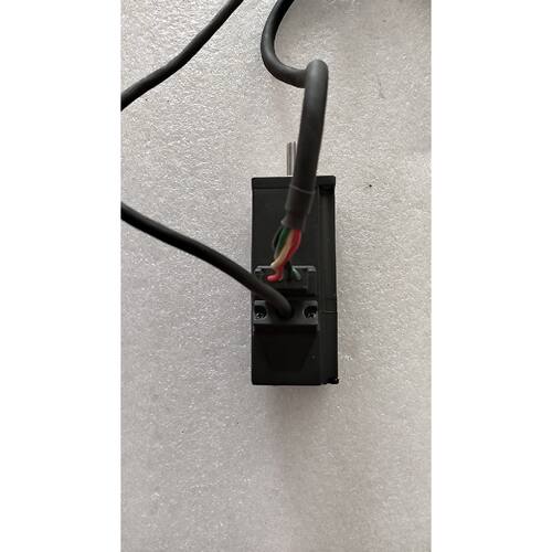 非标价富士伺服电机GYS101DC2T2A100W拆机件议价