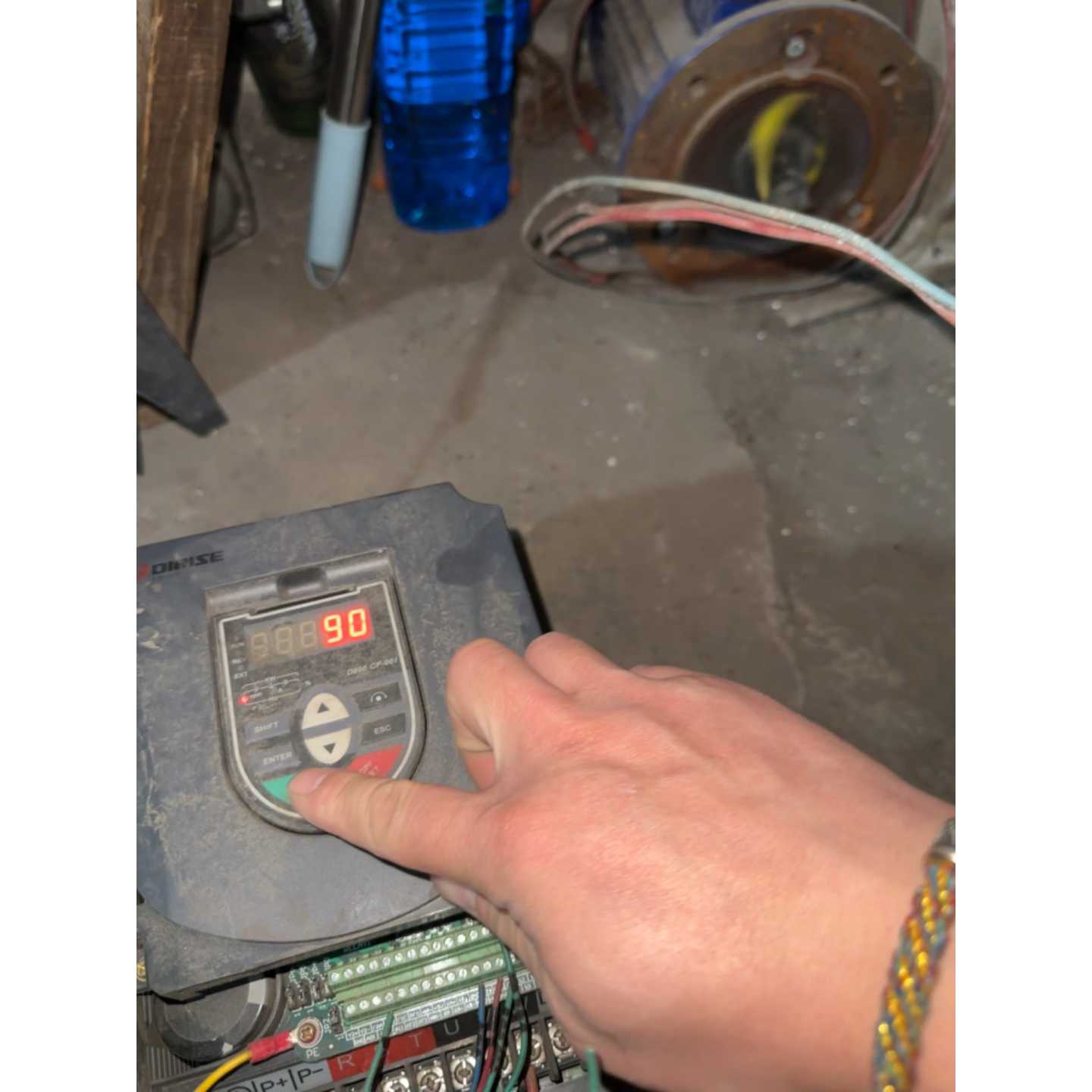 询价德瑞斯变频器D800-G4T0040图片