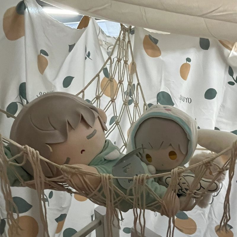 毛绒娃娃收纳神器编织棉绳宿舍墙角吊篮收纳装饰墙上玩具公仔吊床