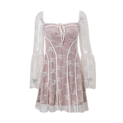 法式高级感修身型喇叭袖连衣裙