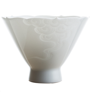 景德镇玉瓷手雕品茗杯祥云普洱斗笠茶杯白瓷手工茶具茶杯