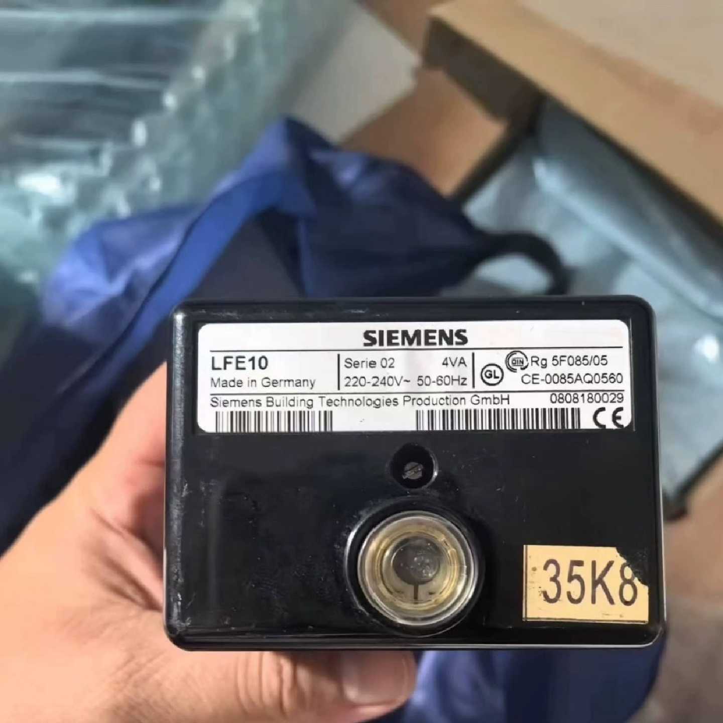 【议价】LFE10火焰放大器，德国制造，220-240V供电， - 实物图