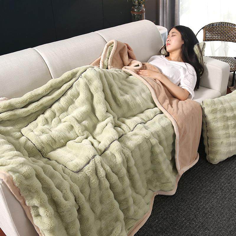 车载抱枕毯子二合一客厅沙发靠垫纯色简约办公室宿舍午休毯加厚冬