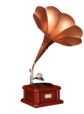 复古怀旧铁艺军车装饰拍摄照相机