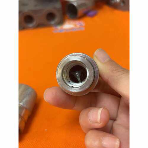 议价射频同轴连接器，型号：ARGUS，一共有7个，大厂好货，所见