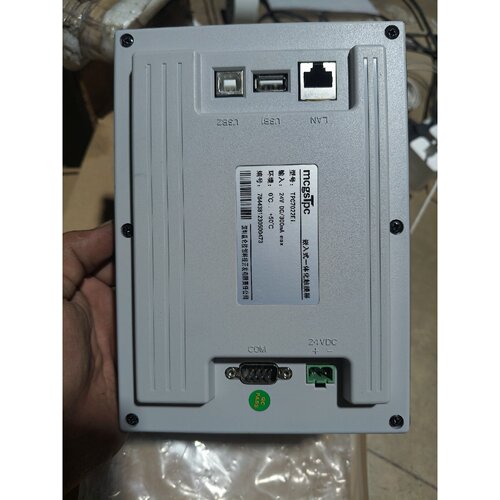 议价昆仑通态触摸屏，型号TPC7022EI，7寸嵌入式一