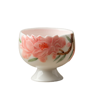 里作手绘玉兰花高足主人杯釉下彩手工浮雕茶杯创意高端陶瓷品茗杯