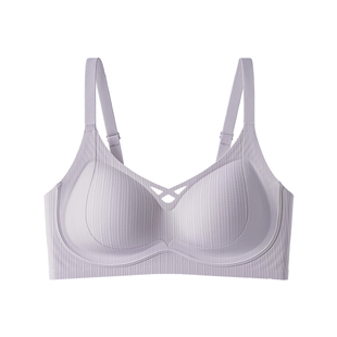 无痕舒适云朵内衣女士小胸聚拢上托收副乳防下垂薄款无钢圈文胸罩