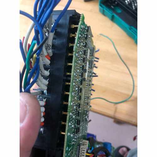 议价OmroPLCCP1HX40DTD差配件适用