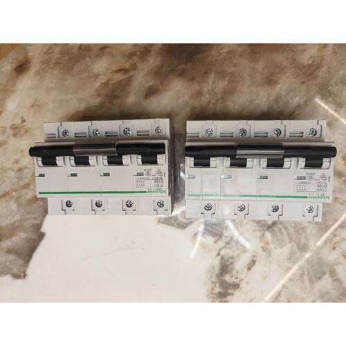 在线议价施耐德C120H空气开关，4P D100A，全新正品，原包装