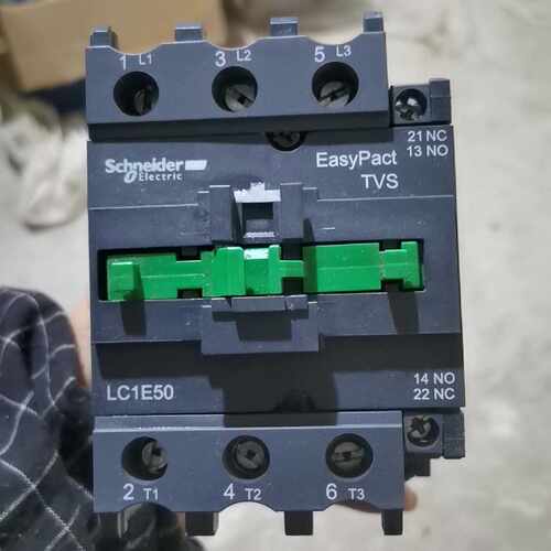 【议价-可维修】  LC1E50M5N 接触器 220V 50HZ /均有货