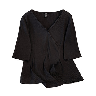 甜辣胖mm大码上衣夏季深V领气质独特超好看不规则别致纯棉针织衫