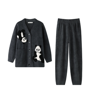 贝妍珊瑚绒睡衣冬季女新款可爱熊猫家居服保暖半边绒宽松开衫套装