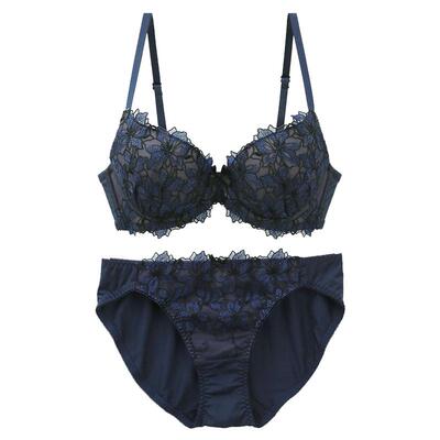 诗萝涵朵聚拢收副乳蕾丝文胸套装