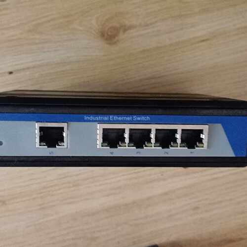 【请询价】拆机95新可充新宇泰UT-6405W工业级交换机以太网工业5