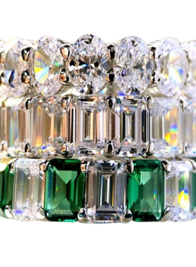 轻奢炫酷祖母绿鸽子蛋满圈排戒