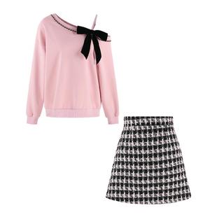 小香风斜肩粉色卫衣女春秋2026新款宽松韩系休闲短款圆领套头上衣